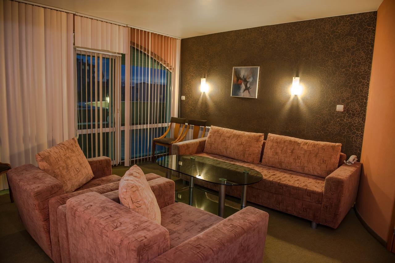 Hotel Kapri Yambol Buitenkant foto