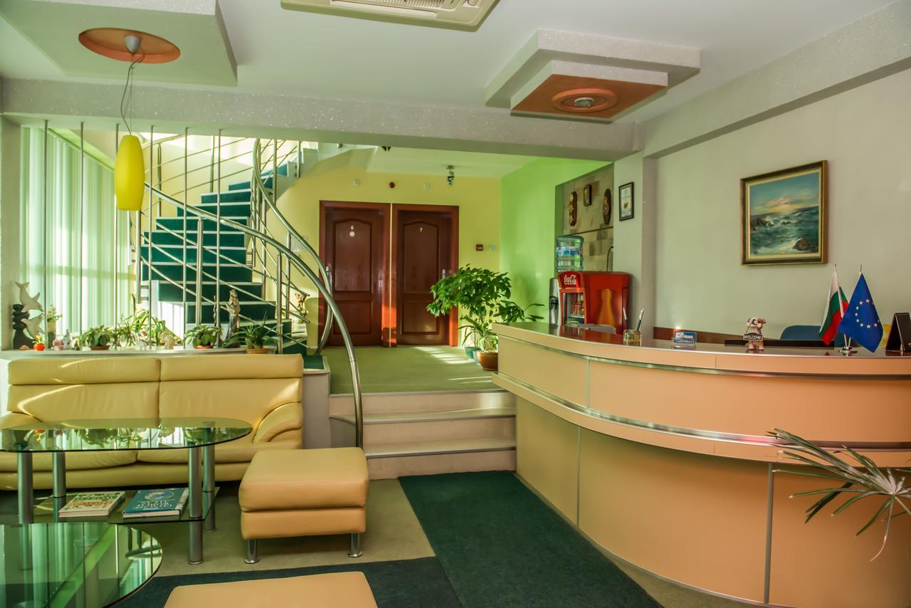 Hotel Kapri Yambol Buitenkant foto